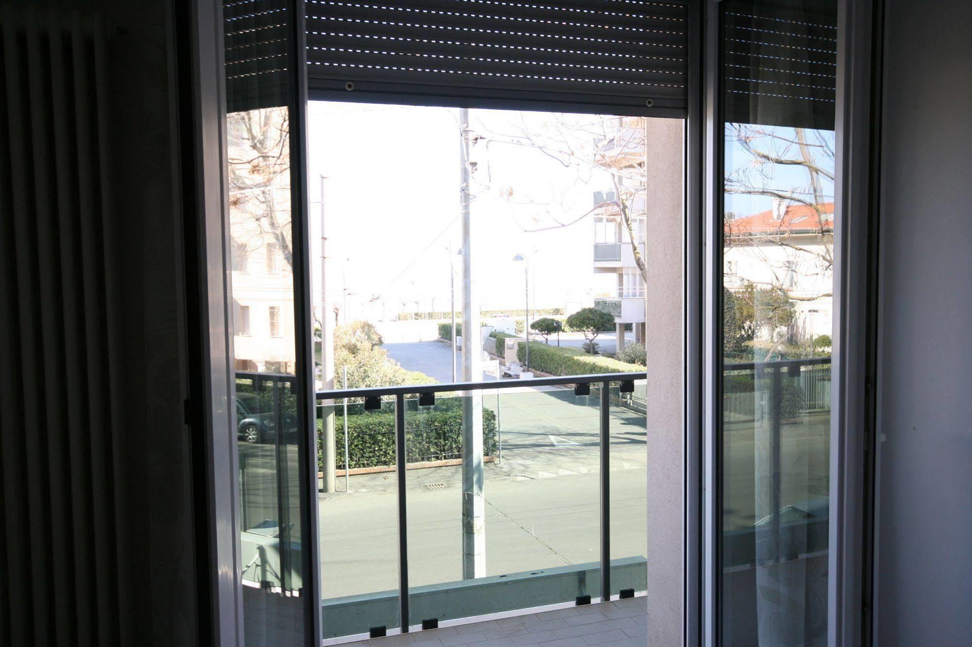 Residence Royal リミニ エクステリア 写真